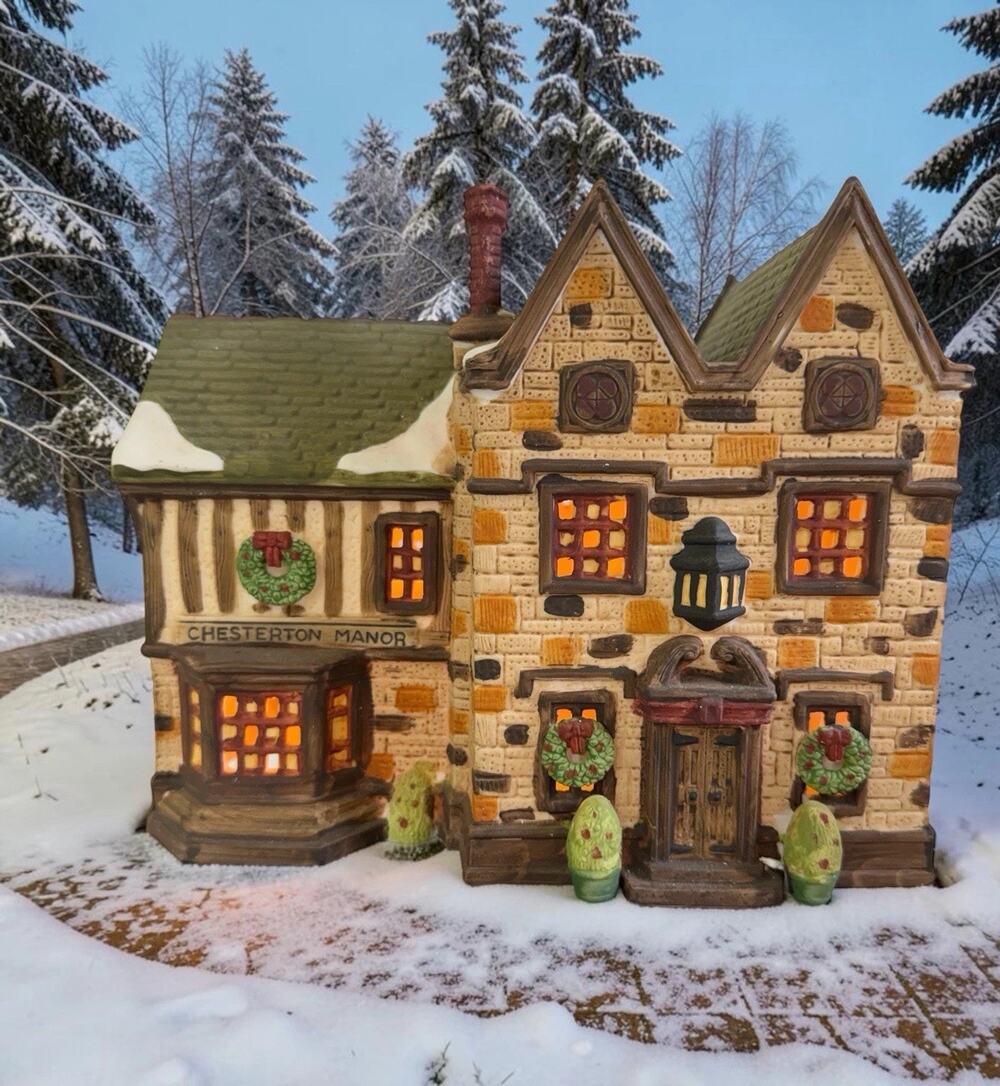 Vintage 1987 Department 56 Dickens Village “Chesterton Manor”House 64313 RARE